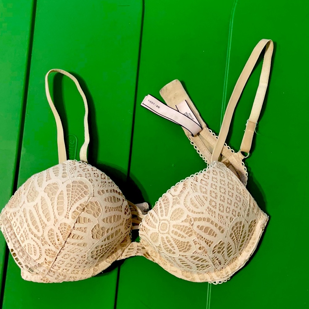 Victoria’s Secret Bra